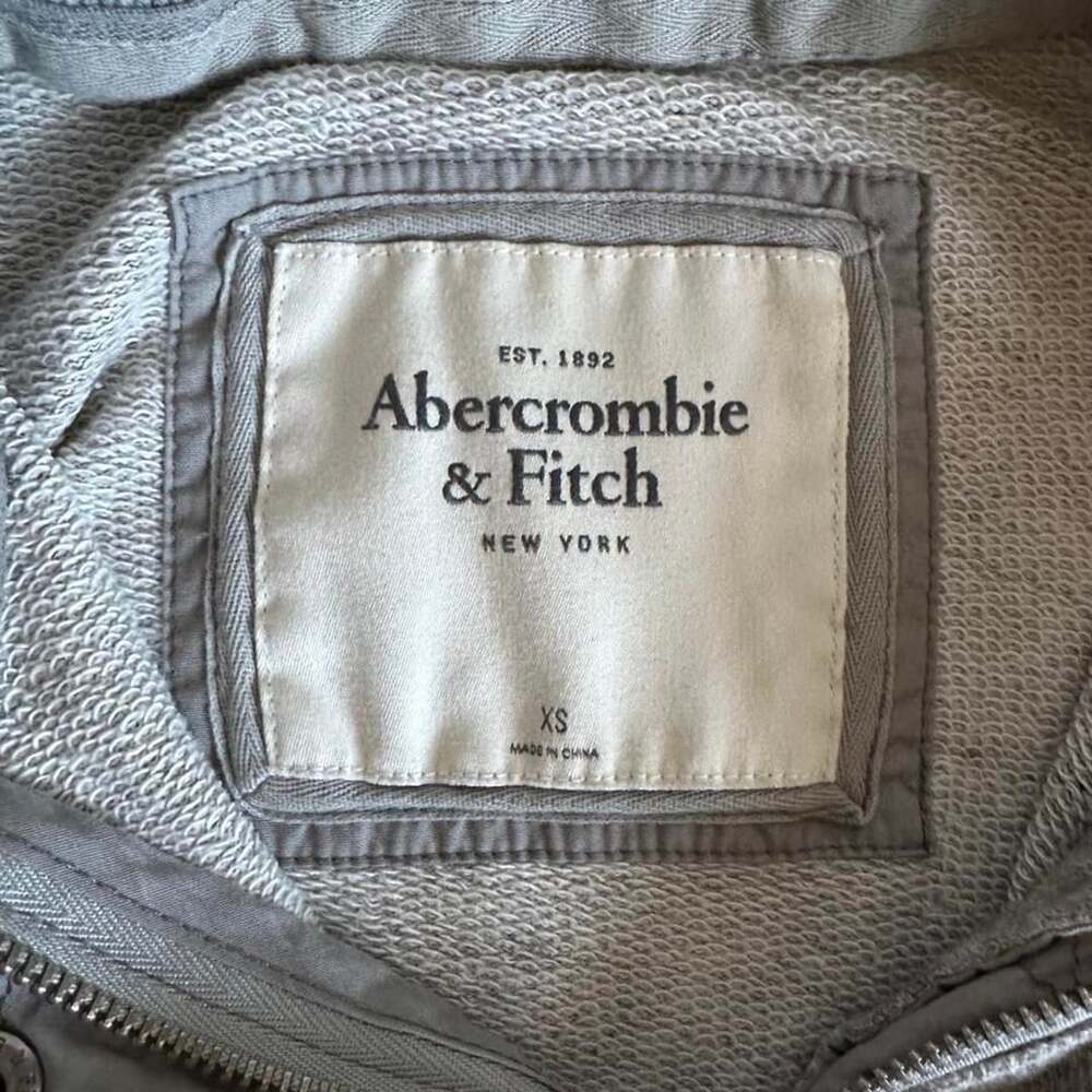 Gray Abercrombie & Fitch zip-up jacket with button & zipper details with rufflin - Picture 6 of 8